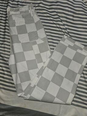 SHEIN Teen Gray and White Checkerboard Jeans